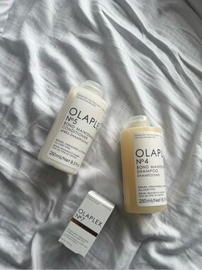 Olaplex No.4 Bond Maintenance Shampoo & No.5 Conditioner & Bonding OIL